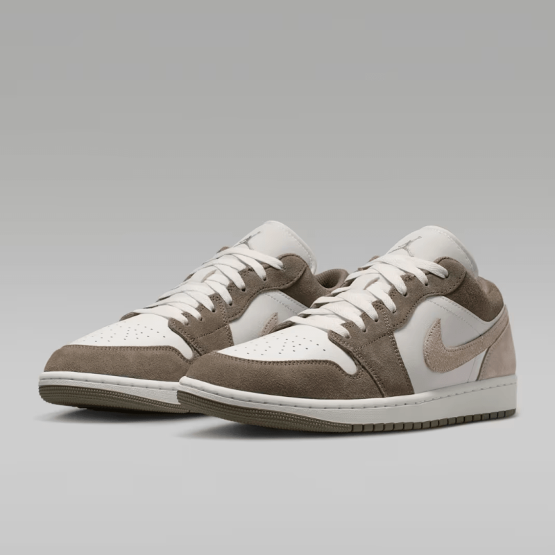 Air Jordan 1 Low Men's Shoes 553558-046