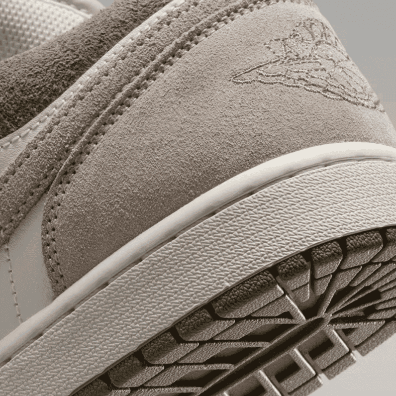 Air Jordan 1 Low Men's Shoes 553558-046